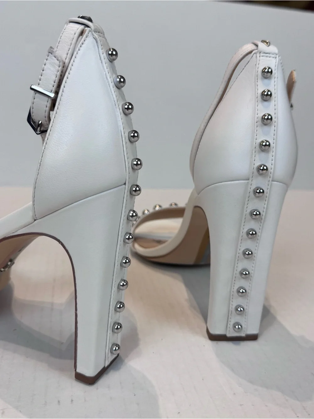 Sam Edelman Yoshi Heels Sandals Studded Size 9 White Block Heel Slingback
